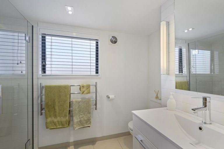 Photo of property in 109a Jeffreys Road, Strowan, Christchurch, 8052