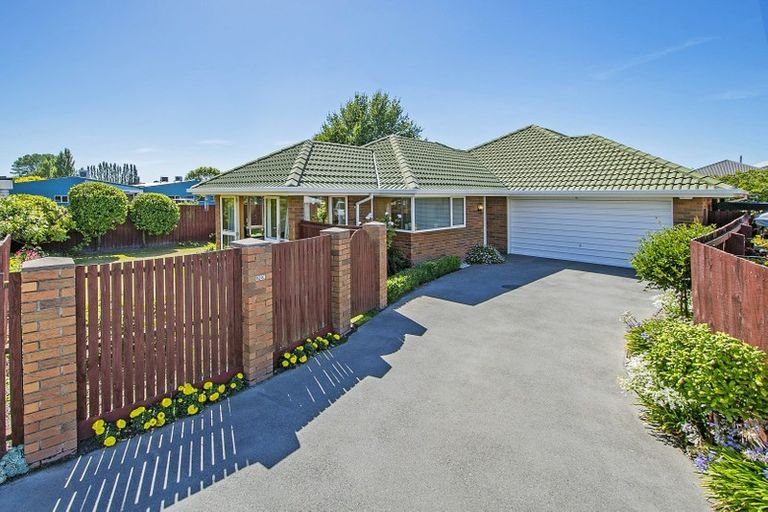 Photo of property in 3/324 Sawyers Arms Road, Bishopdale, Christchurch, 8053