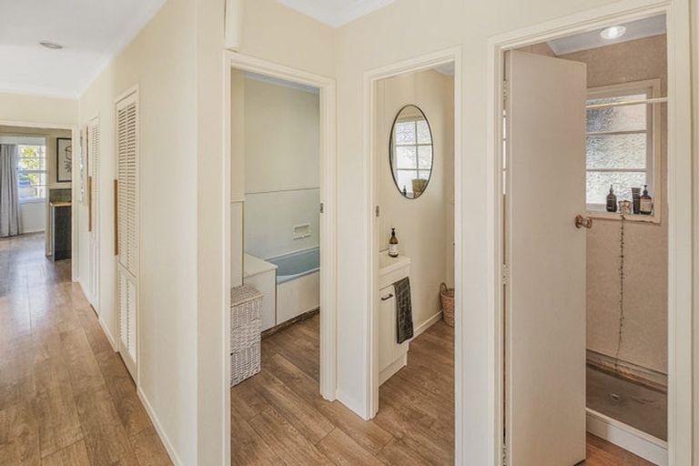 Photo of property in 8 James Cook Street, Havelock North, 4130