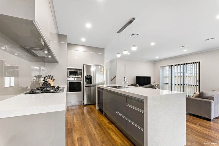 Photo of property in 12 Hangahai Road, Flat Bush, Auckland, 2019