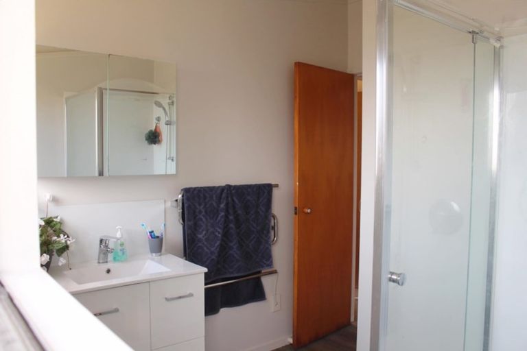 Photo of property in 1a Ross Street, Onerahi, Whangarei, 0110