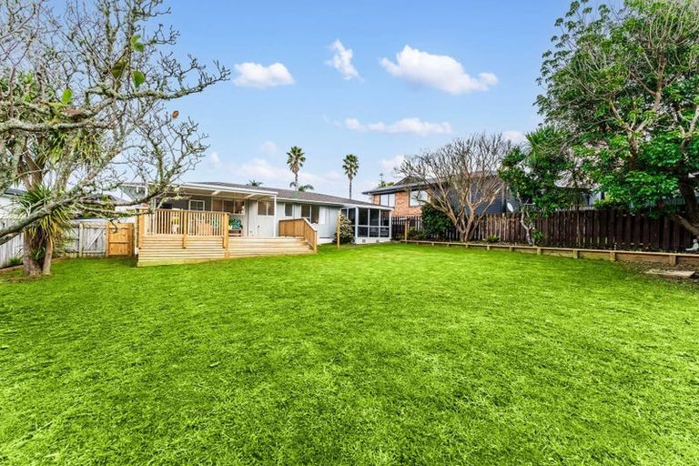 Photo of property in 10 Fratley Avenue, Farm Cove, Auckland, 2012