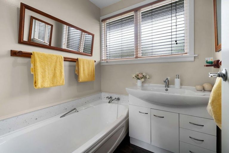 Photo of property in 12 Wales Street, Halswell, Christchurch, 8025