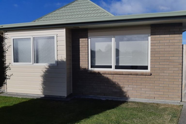 Photo of property in Villa Estate, 52/55 Armstrong Avenue, Carterton, 5713