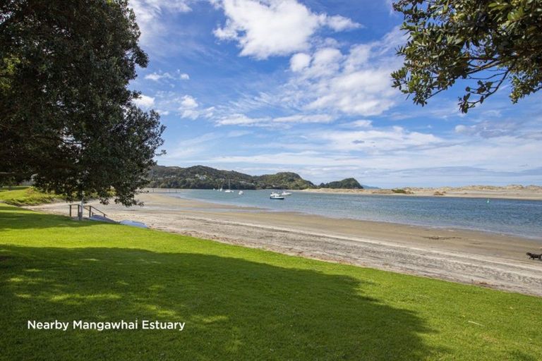 Photo of property in 17 Kahu Drive, Mangawhai, 0505