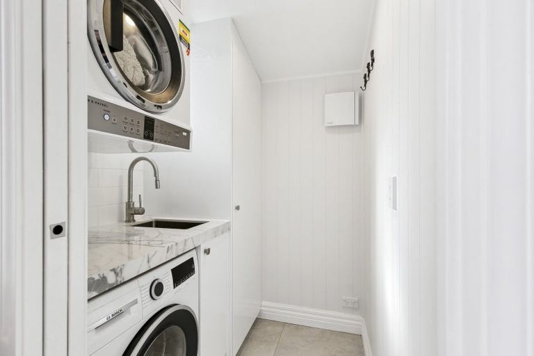 Photo of property in 40 Aparima Avenue, Miramar, Wellington, 6022