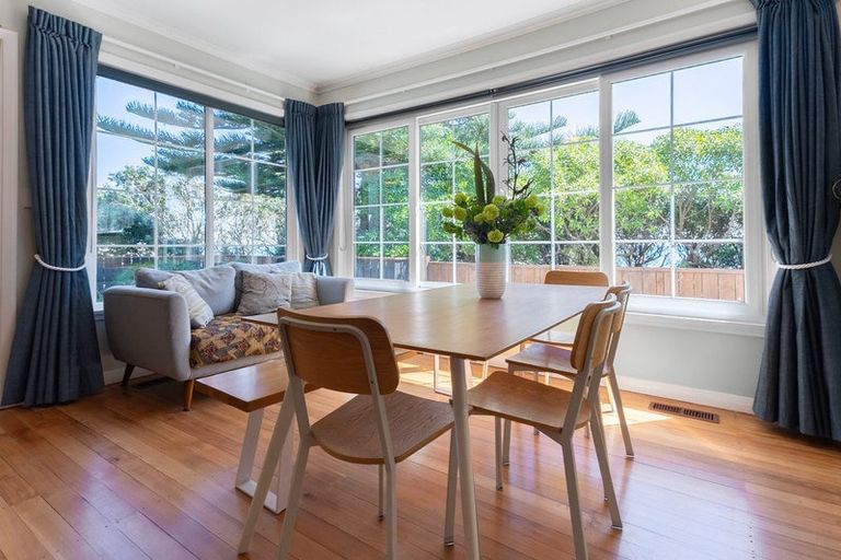 Photo of property in 1 Rosetta Road, Raumati South, Paraparaumu, 5032