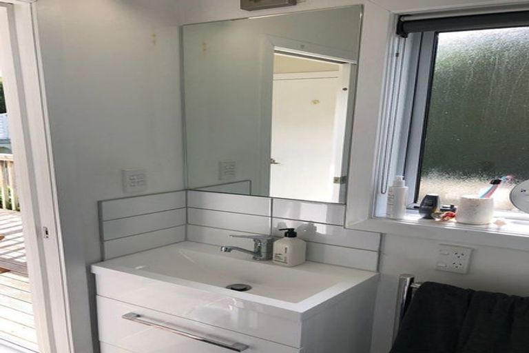 Photo of property in 6 Melville Street, Tawa, Wellington, 5028