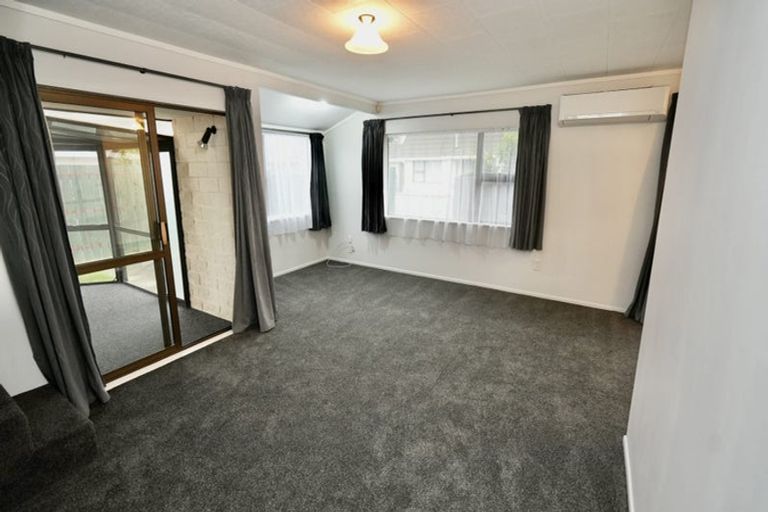 Photo of property in 3 Charisma Court, Kelvin Grove, Palmerston North, 4414