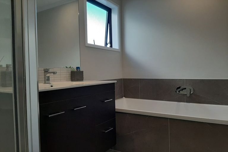 Photo of property in 44 Pukewhero Rise, Westgate, Auckland, 0614