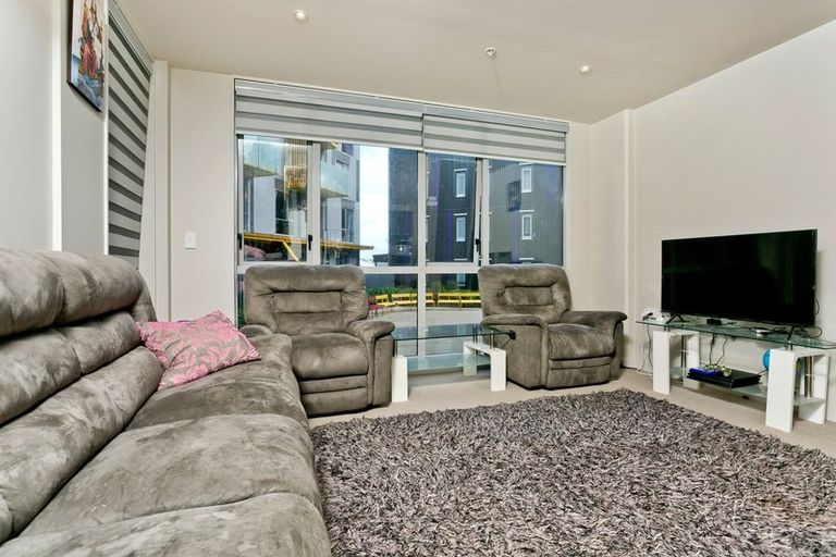 Photo of property in 604/27 Don Mckinnon Drive, Albany, Auckland, 0632