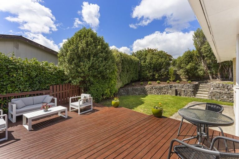 Photo of property in 15 Sunbrae Drive, Silverstream, Upper Hutt, 5019