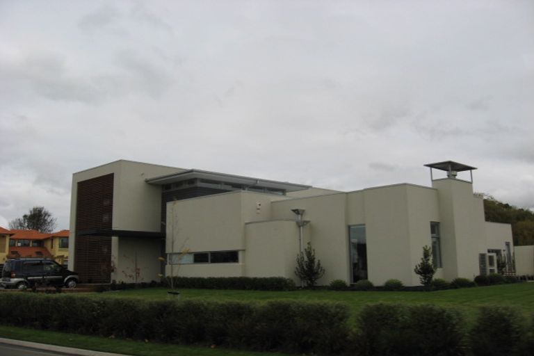 Photo of property in 6 Taunton Green, Papanui, Christchurch, 8052