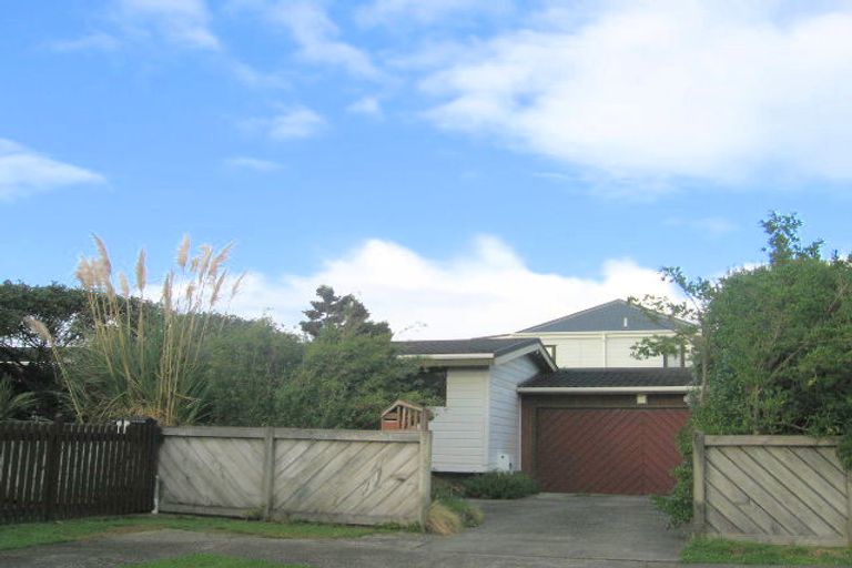 Photo of property in 29 Rembrandt Avenue, Tawa, Wellington, 5028