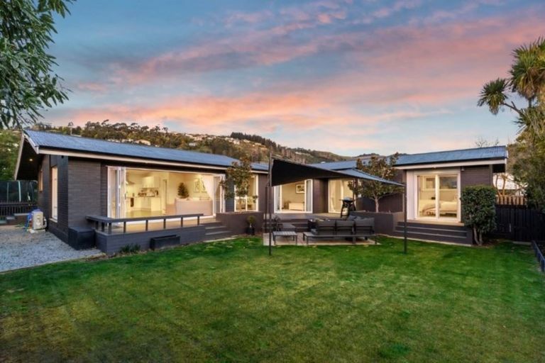 Photo of property in 2/24c Bowenvale Avenue, Cashmere, Christchurch, 8022