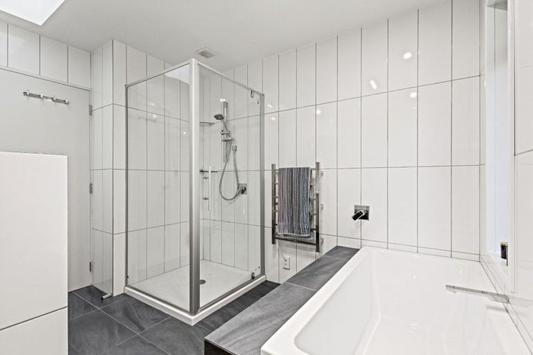 Photo of property in 2 Whaka Terrace, Huntsbury, Christchurch, 8022