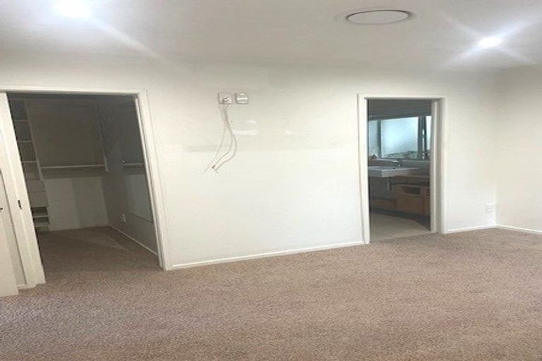 Photo of property in 9 Sandown Road, Rothesay Bay, Auckland, 0630