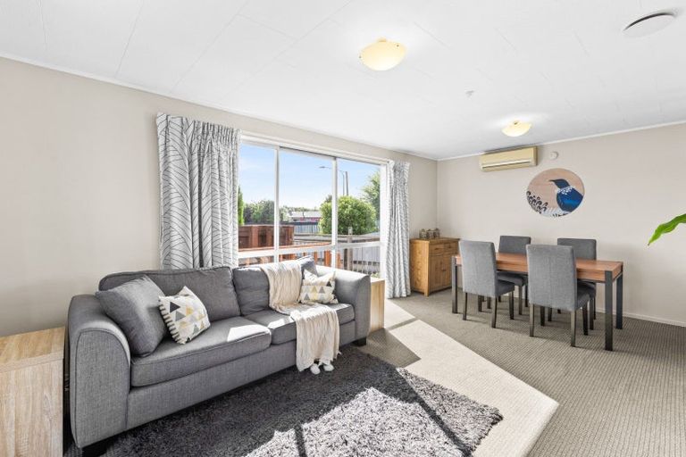 Photo of property in 2 Otatara Road, Taradale, Napier, 4112