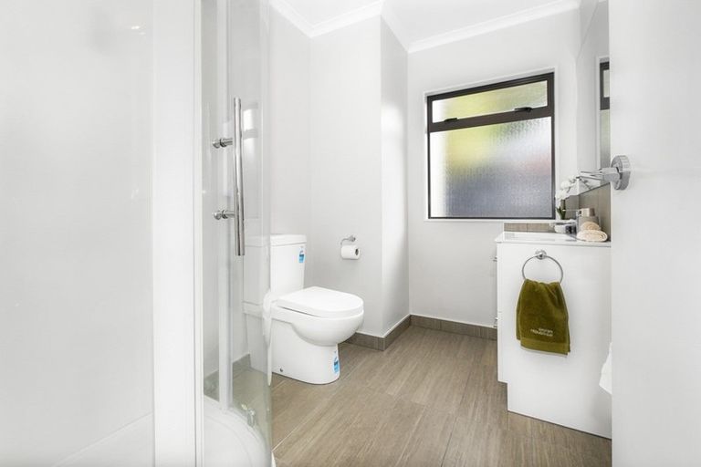 Photo of property in 13 Mangakoea Place, St Andrews, Hamilton, 3200