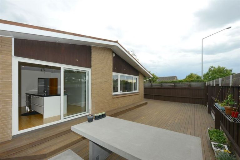 Photo of property in 185 Wairakei Road, Bryndwr, Christchurch, 8053