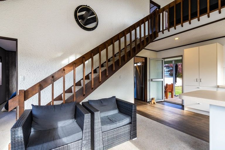 Photo of property in 15 Susan Lane, Kinloch, Taupo, 3377