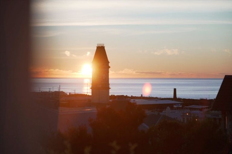 Photo of property in 8a Wharfe Street, South Hill, Oamaru, 9400