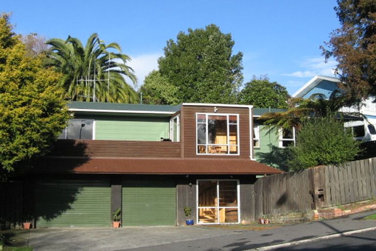 Photo of property in 111 Aberdeen Drive, Dinsdale, Hamilton, 3204