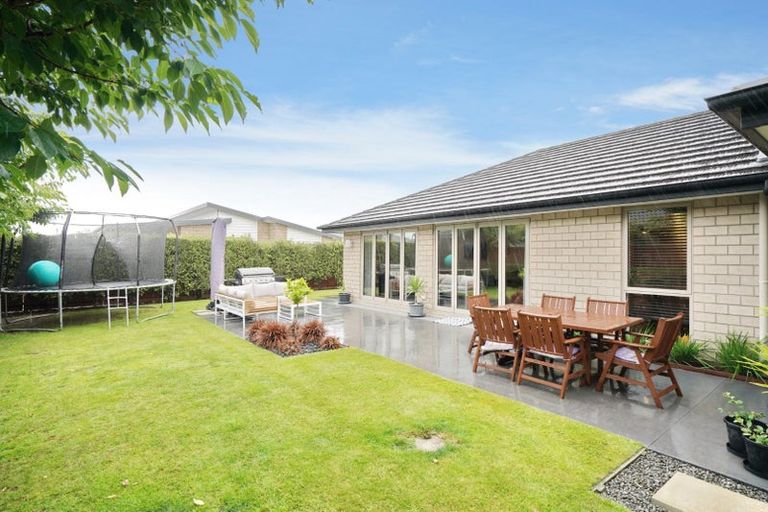 Photo of property in 13 Wootton Place, Kaiapoi, 7630