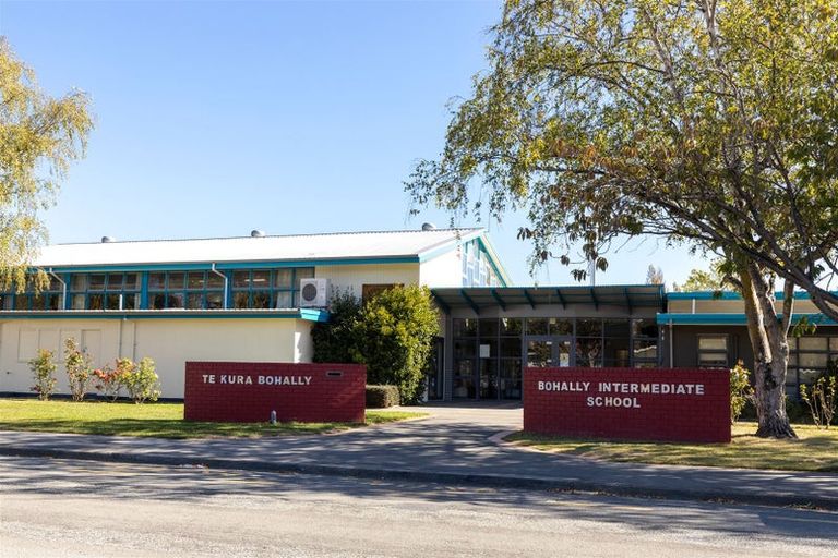 Photo of property in 10 Magnolia Drive, Springlands, Blenheim, 7201