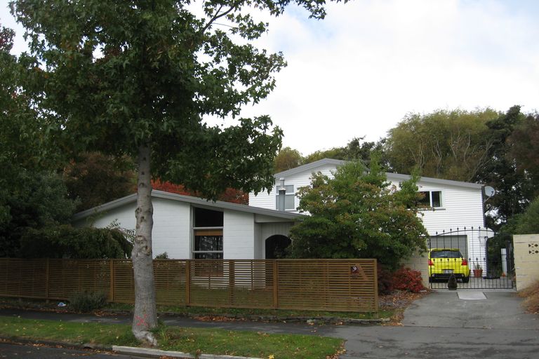 Photo of property in 37 Parkstone Avenue, Ilam, Christchurch, 8041