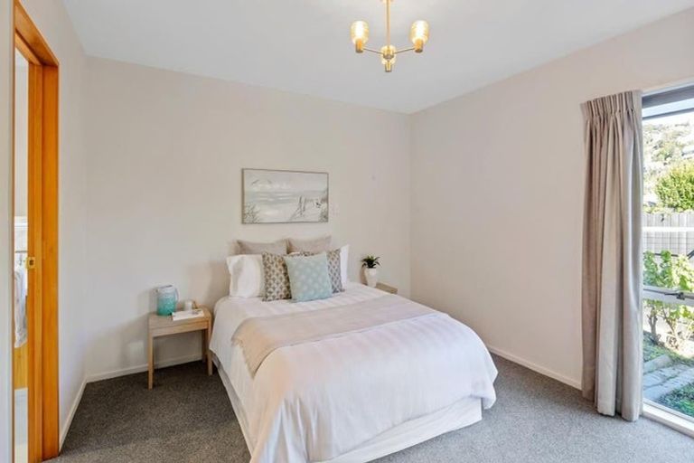 Photo of property in 16 Herbs Place, Cashmere, Christchurch, 8022