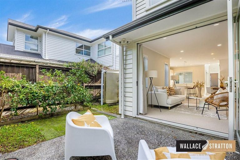 Photo of property in 17 Station Street, Hobsonville, Auckland, 0616