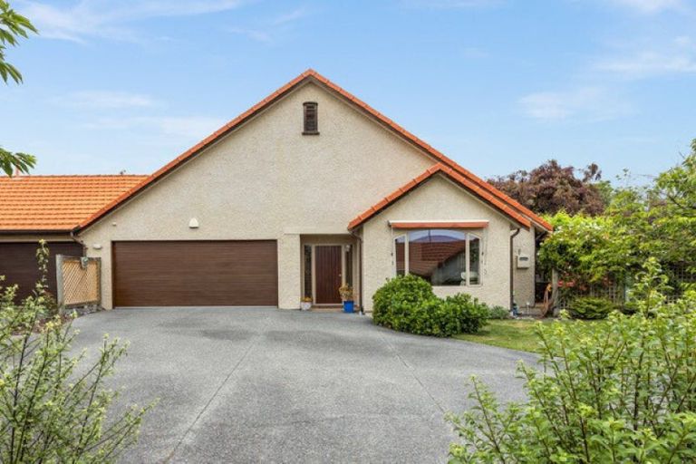 Photo of property in 1/225 Te Mata Road, Havelock North, 4130
