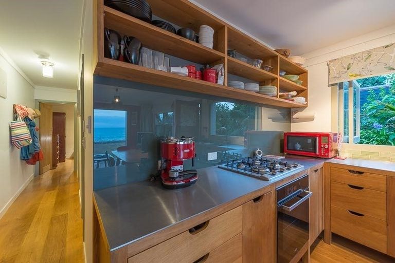 Photo of property in 137 Long Beach Road, Russell, 0202