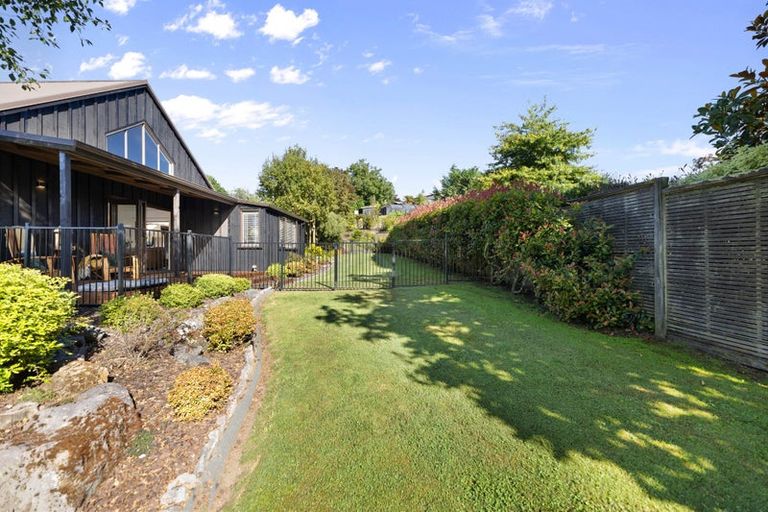 Photo of property in 29 Glen Mohr, Acacia Bay, Taupo, 3385
