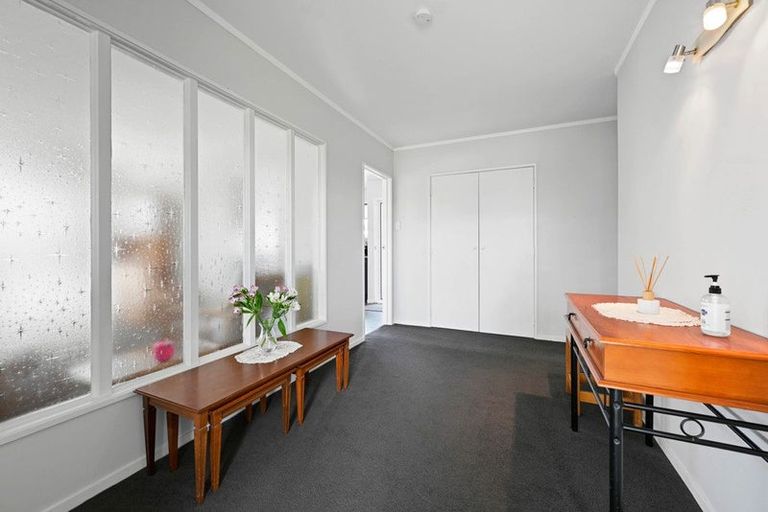 Photo of property in 18 Bernard Street, Chedworth, Hamilton, 3210