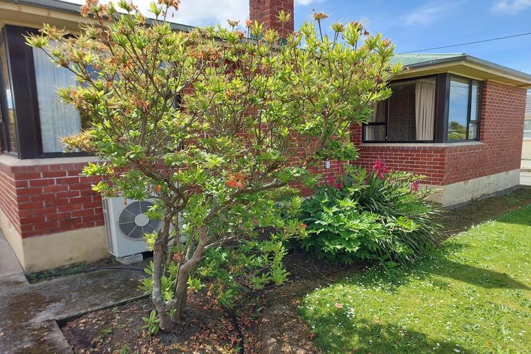 Photo of property in 11 Rugby Street, Waimate, 7924