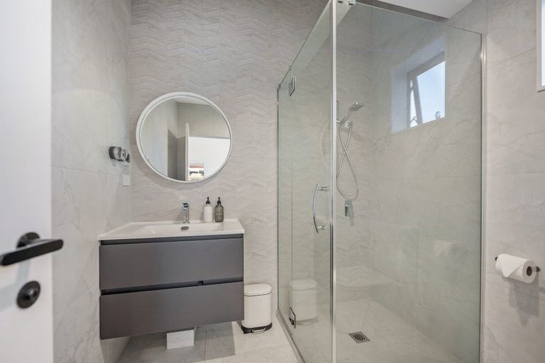 Photo of property in 2 Matau Way, Hauraki, Auckland, 0622