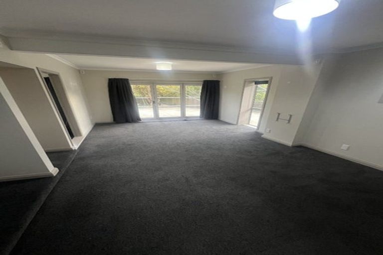 Photo of property in 282 Dowse Drive, Maungaraki, Lower Hutt, 5010