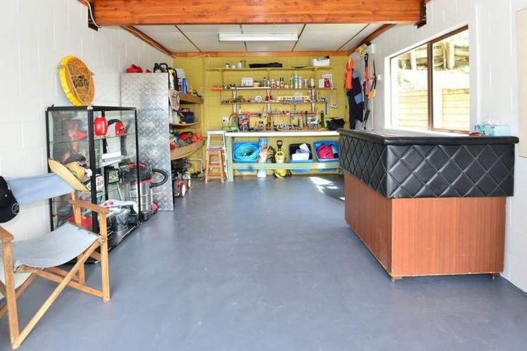 Photo of property in 15 Everard Avenue, Army Bay, Whangaparaoa, 0930