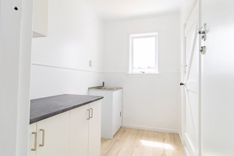 Photo of property in 10 Mount View Road, Melville, Hamilton, 3206