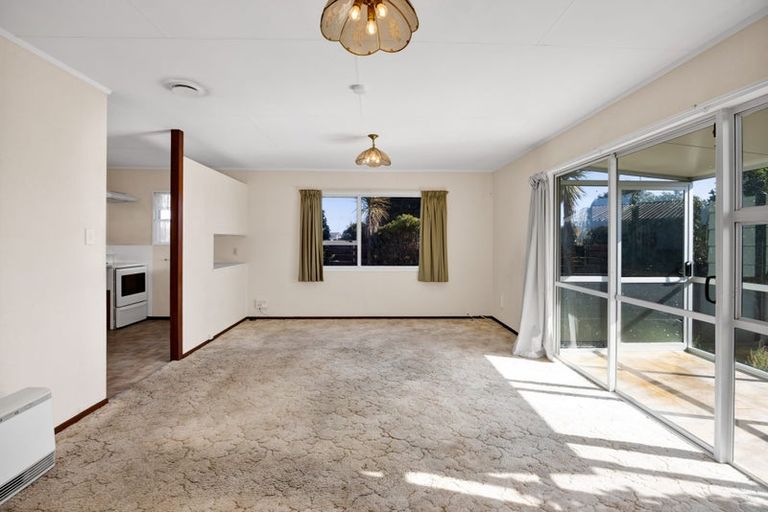 Photo of property in 198 Waihi Road, Hawera, 4610