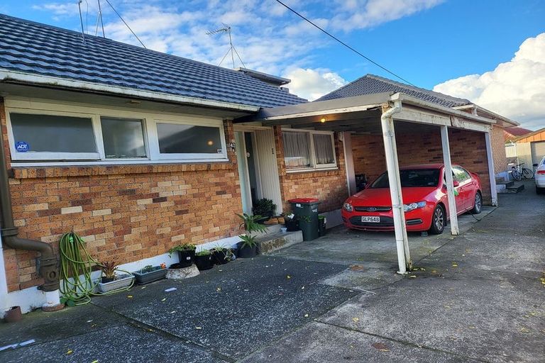 Photo of property in 42 Mcannalley Street, Manurewa East, Auckland, 2102