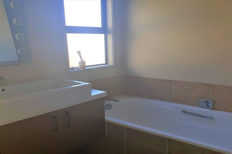 Photo of property in 89a Torkar Road, Clarks Beach, 2122