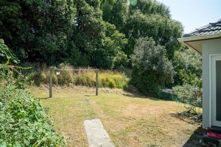 Photo of property in 160 Champion Street, Cannons Creek, Porirua, 5024