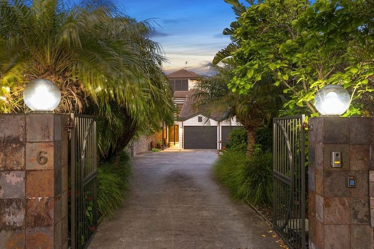 Photo of property in 6 Portal Place, Murrays Bay, Auckland, 0630
