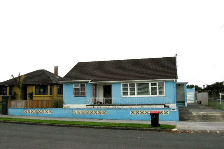 Photo of property in 20 Humariri Street, Point Chevalier, Auckland, 1022