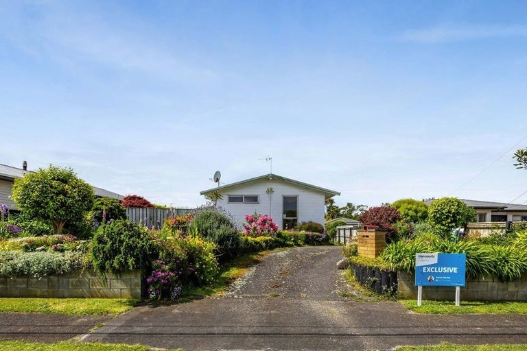 Photo of property in 7 Karaka Street, Hawera, 4610