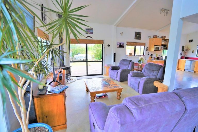 Photo of property in 747 Three Mile Bush Road, Ruatangata West, Kamo, 0185