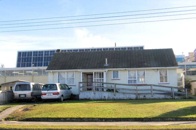 Photo of property in 15 Lorne Street, Melville, Hamilton, 3206